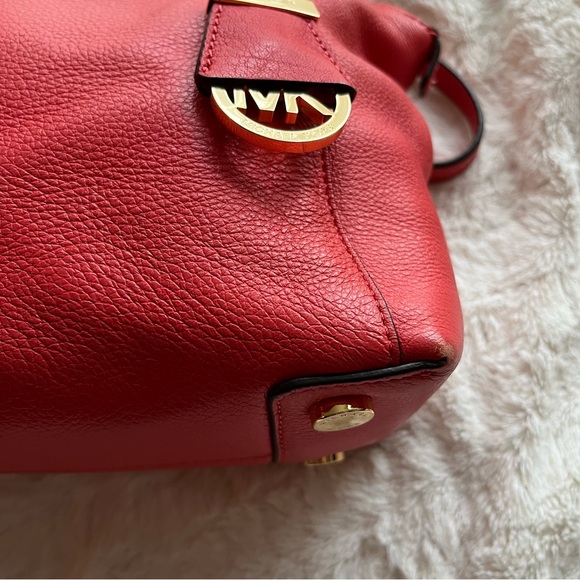 Michael Kors Pebbled Leather Coral Riley Medium Satchel Bag with Gold Hardware - Picture 8 of 15